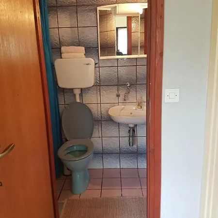 Apartman *