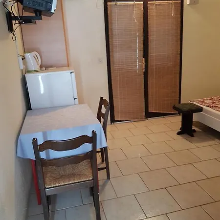 Apartman 公寓 Šimuni