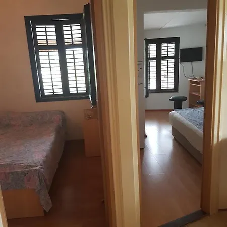 Apartman 公寓 Šimuni