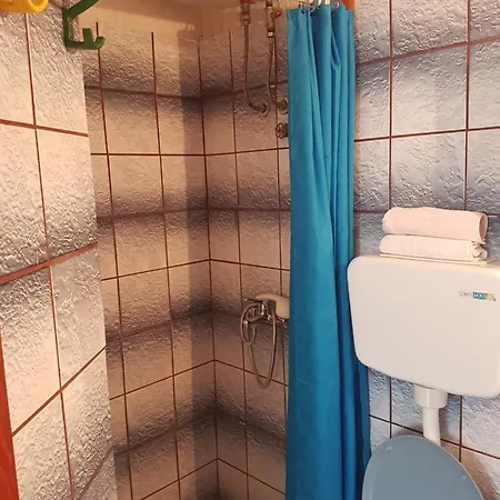 Apartman *